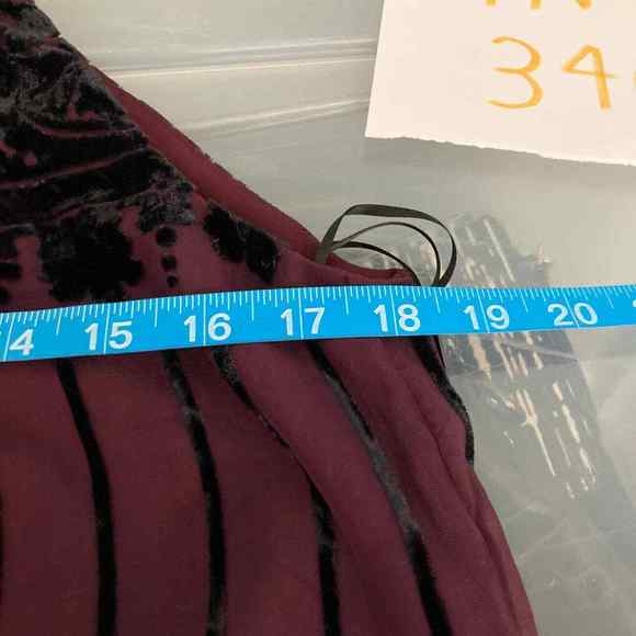 Max Studio‎ Shirt Womens XS Purple Black Velvet Floral Sleeveless Halter Pleated - Picture 7 of 9